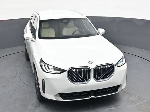 Used 2025 BMW X3 xDrive30i w/ M Sport Package AWD/4WD image 27