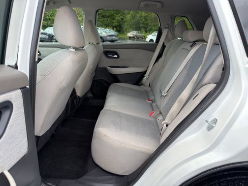 Used 2023 Nissan Rogue SV AWD/4WD image 26