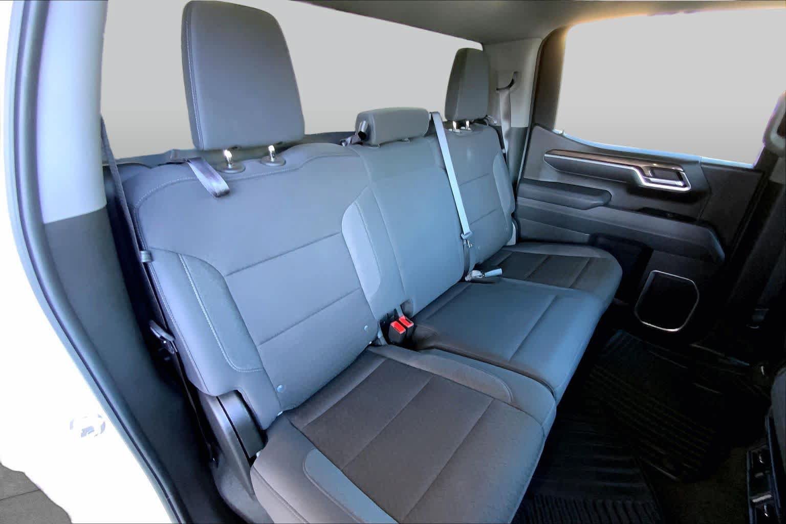 Used 2026 Chevrolet Silverado 1500 RST RWD image 39