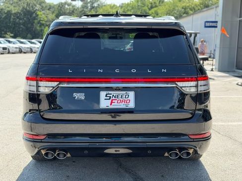 Used 2020 Lincoln Aviator Grand Touring w/ Equipment Group 302A AWD/4WD image 6