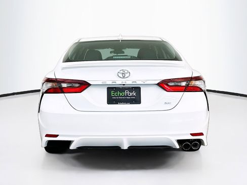 Used 2024 Toyota Camry SE FWD image 7