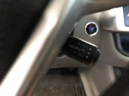 Used 2018 Toyota Highlander XLE image 8