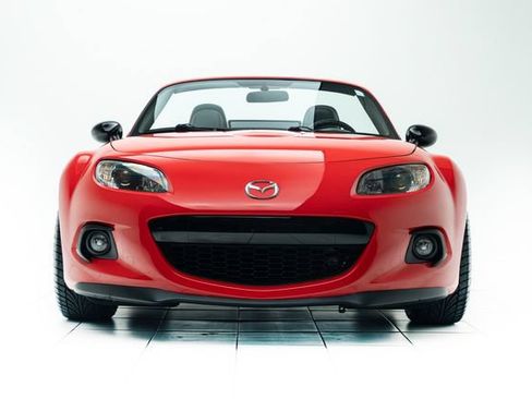 Used 2015 MAZDA MX-5 Miata Club RWD image 6