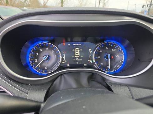 New 2026 Chrysler Pacifica Select w/ S Appearance Package FWD image 11