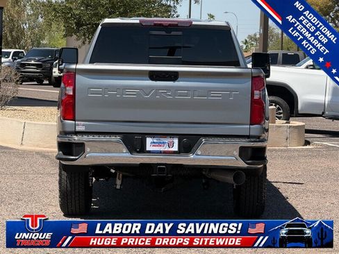 Used 2024 Chevrolet Silverado 2500 LTZ w/ LTZ Convenience Package AWD/4WD image 7