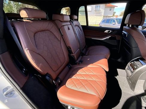 New 2026 BMW X7 xDrive40i image 24