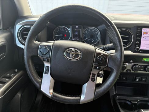 Used 2021 Toyota Tacoma SR5 w/ Technology Package image 21