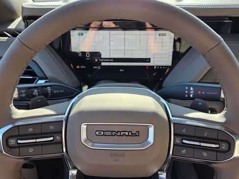 New 2026 GMC Yukon Denali w/ Sun & Power Step Package AWD/4WD image 24