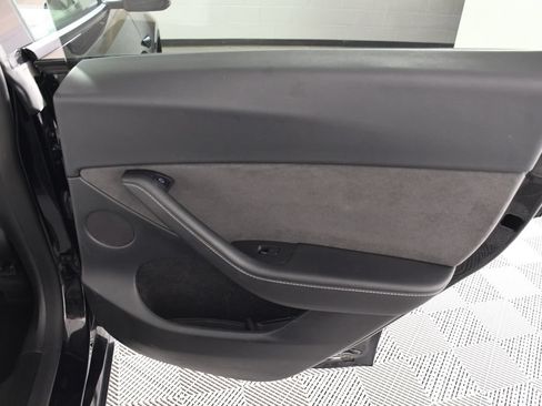 Used 2023 Tesla Model Y Performance AWD/4WD image 21
