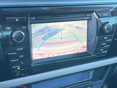 Used 2014 Toyota Corolla LE image 16