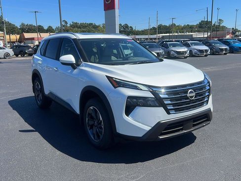 New 2026 Nissan Rogue SV w/ SV Premium Package image 2