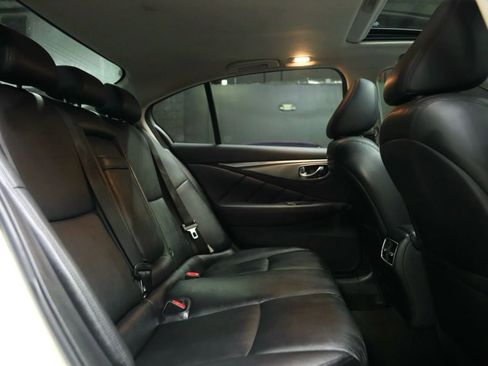 Used 2017 INFINITI Q50 2.0t w/ Moonroof Package RWD image 29