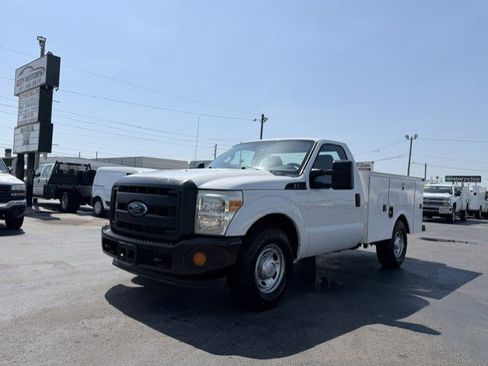 Used 2014 Ford F250 XL RWD image 1