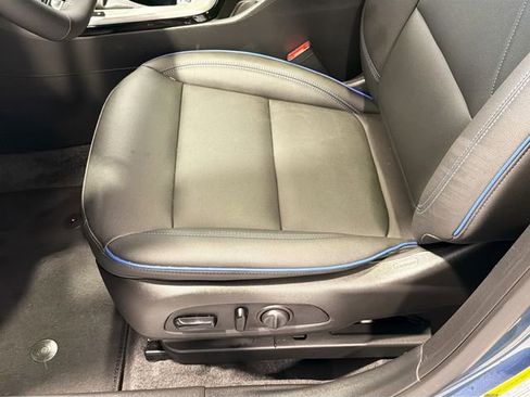 Used 2025 Buick Envista Sport Touring w/ Convenience I Package image 17