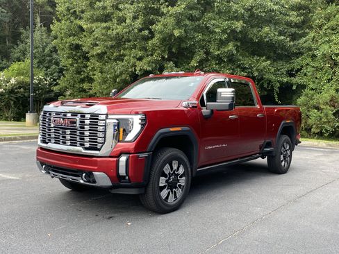 Used 2024 GMC Sierra 2500 Denali w/ Denali Reserve Package AWD/4WD image 5