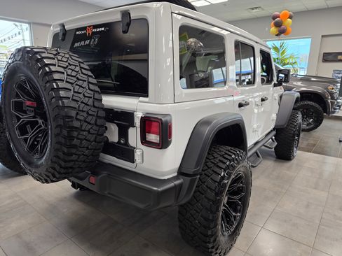 New 2025 Jeep Wrangler Unlimited Sport image 4