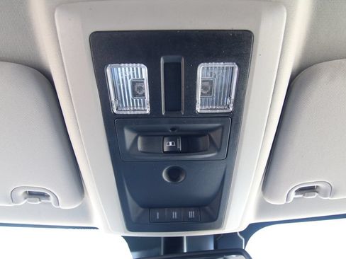 Used 2018 RAM 1500 Laramie AWD/4WD image 36