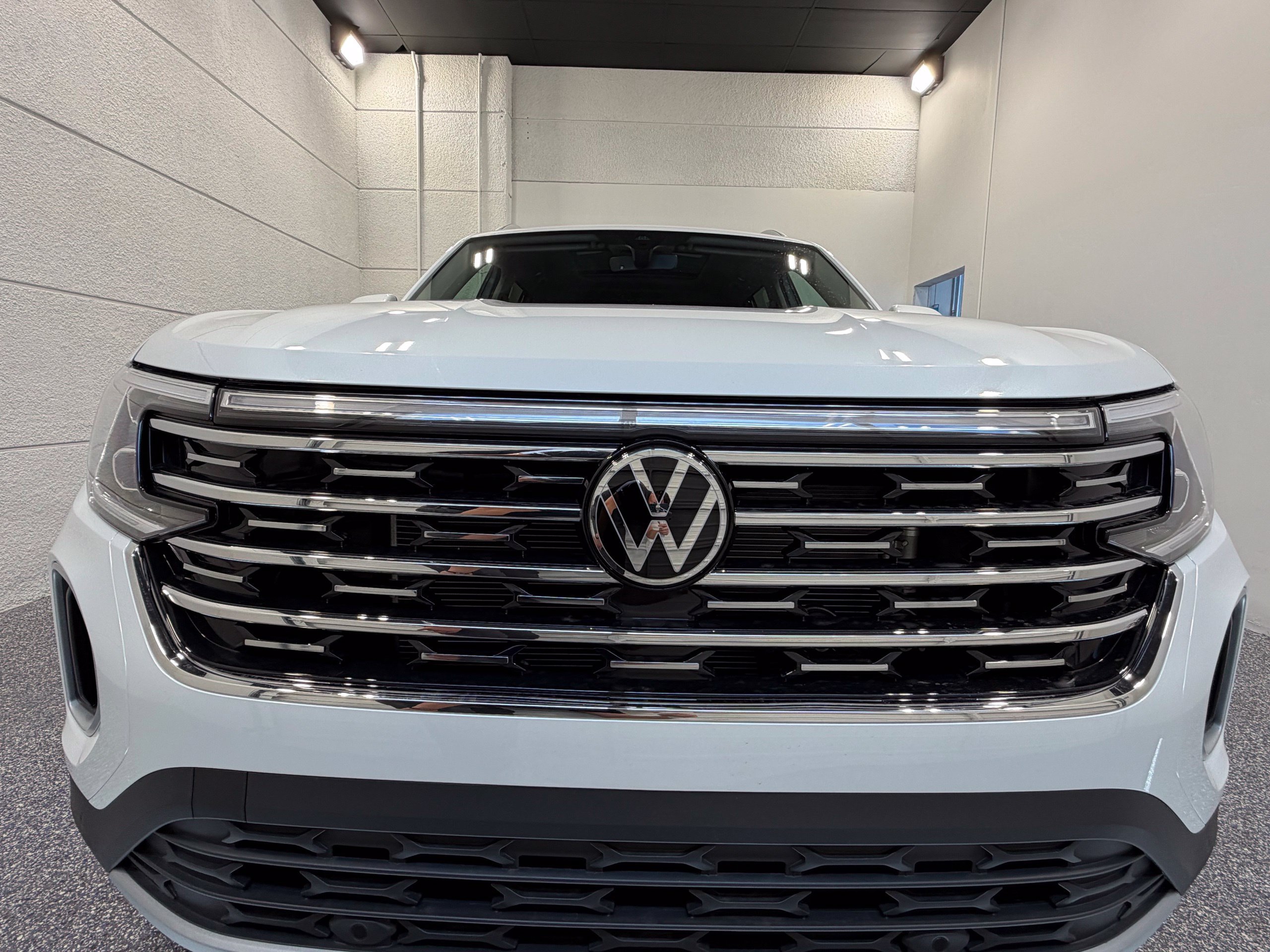New 2026 Volkswagen Atlas SEL AWD/4WD image 10