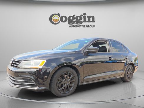 Used 2016 Volkswagen Jetta SE FWD image 1