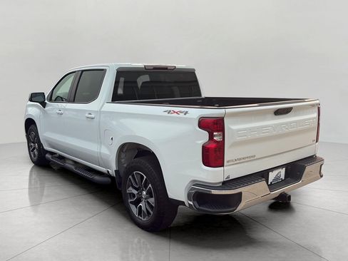 Used 2024 Chevrolet Silverado 1500 LT AWD/4WD image 6