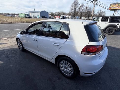 Used 2010 Volkswagen Golf 2.5L 4dr Hatchback image 5