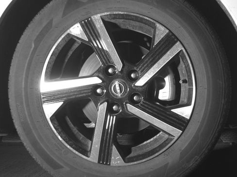 Used 2025 Nissan Sentra SV FWD image 13
