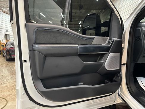 Used 2025 Ford F450 Platinum image 7