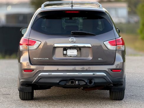Used 2016 Nissan Pathfinder SL w/ Cargo Package image 4
