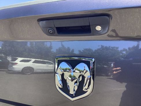Used 2017 RAM 1500 Express RWD image 26