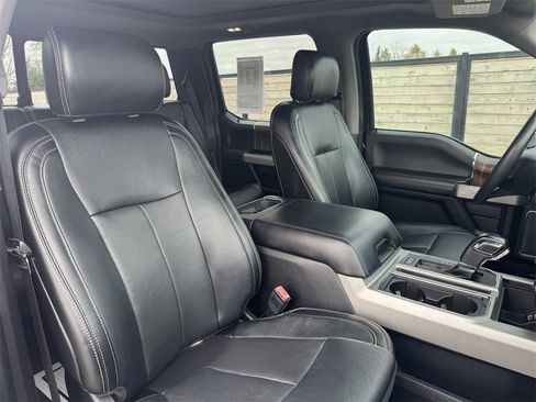 Used 2019 Ford F150 Lariat w/ Equipment Group 502A Luxury image 19