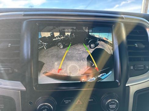 Used 2017 RAM 2500 SLT image 21