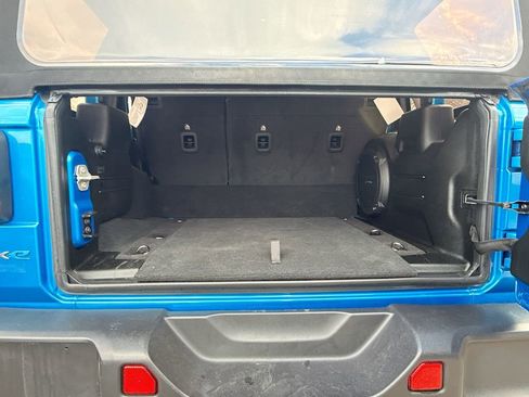 Used 2023 Jeep Wrangler Unlimited Sahara w/ Cold Weather Group image 29