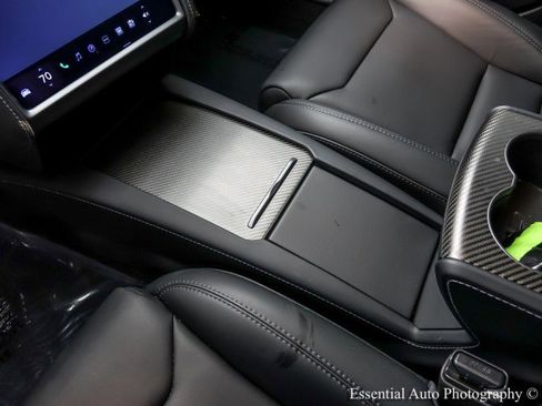 Used 2019 Tesla Model S Performance image 33