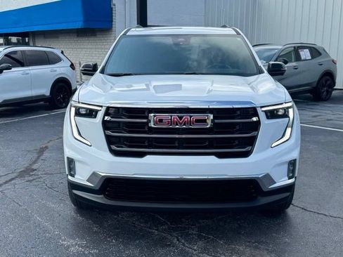 Used 2026 GMC Acadia Elevation w/ Elevation Premium Package FWD image 2