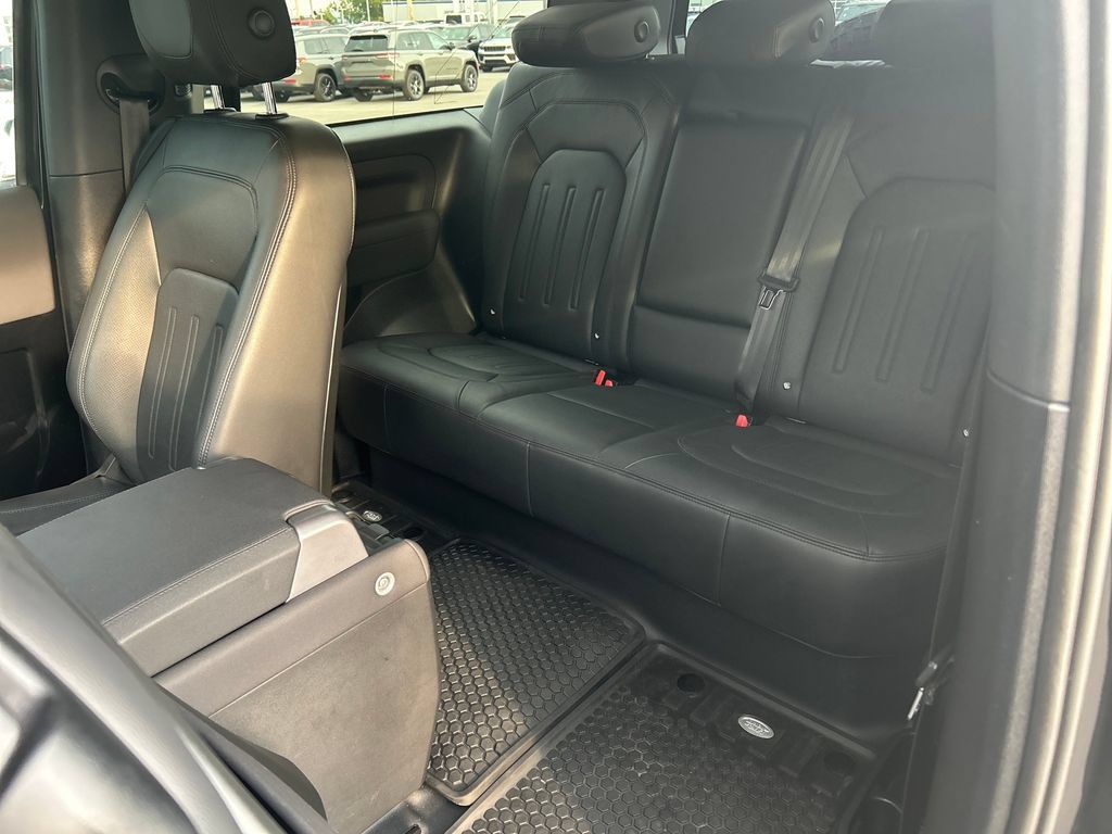 Used 2022 Land Rover Defender 90 S AWD/4WD image 20