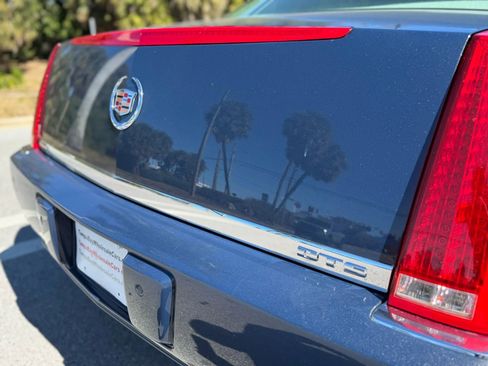 Used 2008 Cadillac DTS Performance image 10