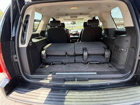 Used 2010 Cadillac Escalade Luxury AWD/4WD image 16