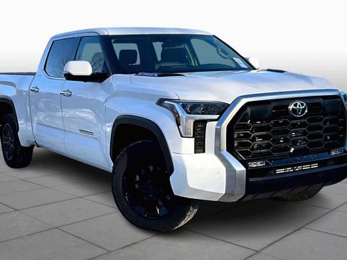Used 2022 Toyota Tundra Limited image 3
