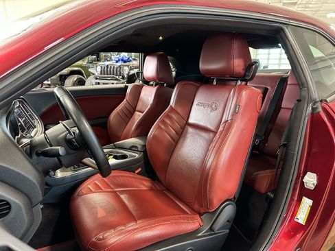 Used 2018 Dodge Challenger SRT Hellcat image 16