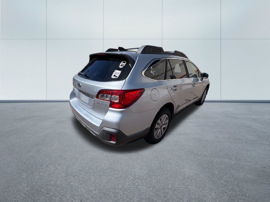 Used 2019 Subaru Outback 2.5i Premium AWD/4WD image 5