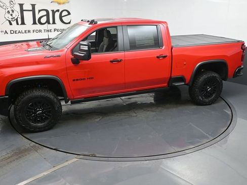 New 2026 Chevrolet Silverado 2500 ZR2 w/ LPO, Dark Essentials Package image 36