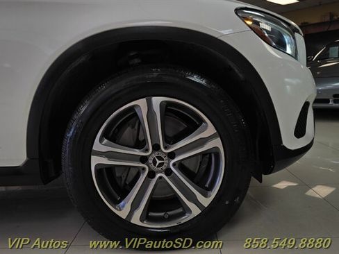 Used 2019 Mercedes-Benz GLC 300 4MATIC image 23