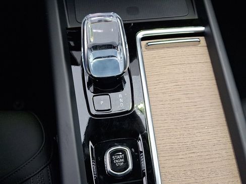 New 2026 Volvo XC60 B5 Plus w/ Protection Package Premier image 10