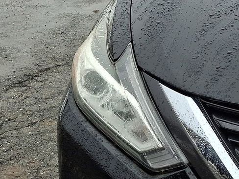 Used 2016 Nissan Altima 2.5 SV w/ Convenience Package image 28