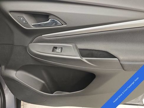Used 2023 Chevrolet Bolt EUV LT w/ Comfort Package FWD image 11