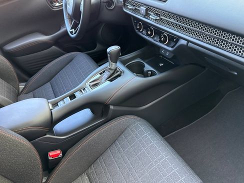Certified 2026 Honda HR-V Sport image 30
