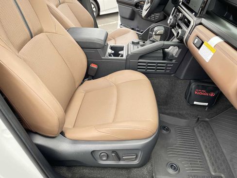 Used 2025 Toyota 4Runner Limited RWD image 27
