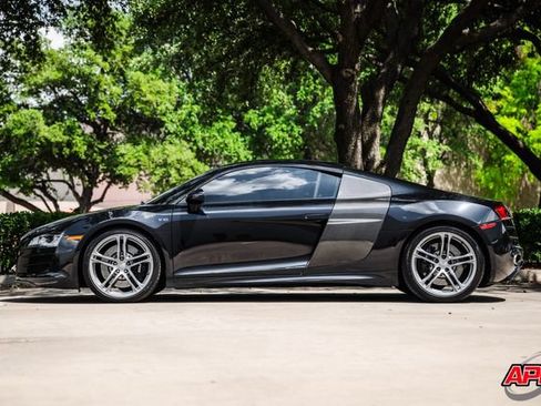 Used 2010 Audi R8 V10 AWD/4WD image 42