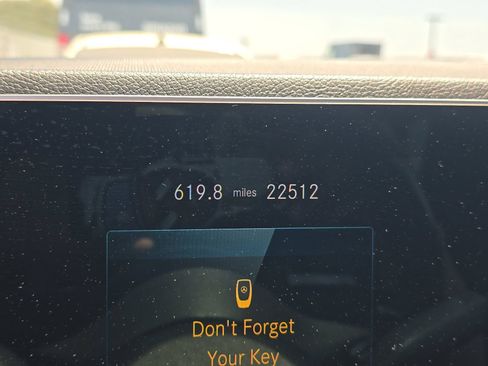 Used 2023 Mercedes-Benz GLE 350 w/ Premium Package image 11