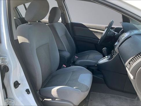 Used 2010 Nissan Sentra 2.0 SR FWD image 24